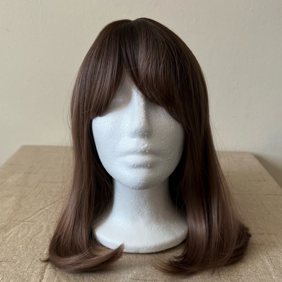 16” Natural Looking Short Straight Synthetic Heat Resistant Wig With Bangs - Picture 3 of 11